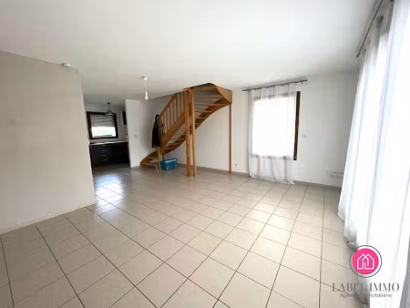 location maison 3 pièces 68 m² à saultain (59990)  840 €