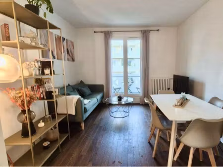 location meublée appartement 3 pièces 47 m² à colombes (92700)  1 200 €