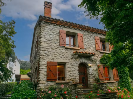 vente maison 5 pièces 143.5 m² à prats-de-mollo-la-preste (66230)  378 000 €