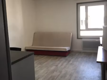location meublée appartement 1 pièce 32.5 m² à montpellier (34000)  705 €