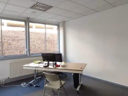 location locaux professionnels 0 pièces 300 m² à besançon (25000)  3 600 €
