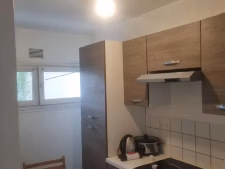 location meublée appartement 2 pièces 42 m² à le havre (76600)  660 €