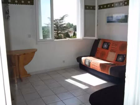 location meublée appartement 1 pièce 28 m² à montpellier (34000)  615 €