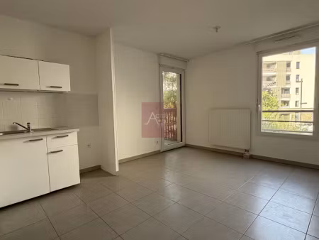 location appartement 2 pièces 38.35 m² à montpellier (34000)  754 €