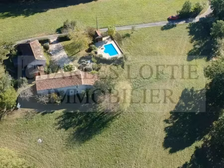 vente maison 8 pièces 184.49 m² à puy-l'evêque (46700)  432 550 €