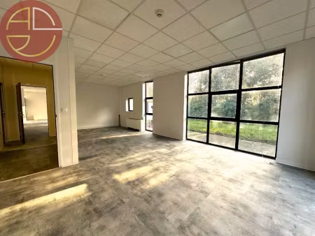 location locaux professionnels 0 pièces 145 m² à ramonville-saint-agne (31520)  1 801 €