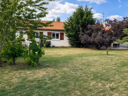 vente maison 5 pièces 104 m² à saint-ciers-d'abzac (33910)  260 000 €