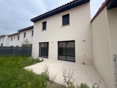 location maison 4 pièces 87.71 m² à narbonne (11100)  1 400 €