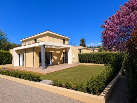 vente maison 4 pièces 90 m² à aix-en-provence (13090)  590 000 €