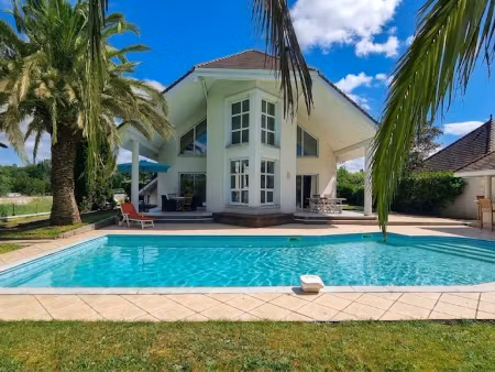 vente maison 5 pièces 188 m² à gelos (64110)  545 000 €