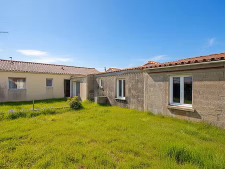 vente maison 4 pièces 80 m² à les sables-d'olonne (85100)  237 900 €