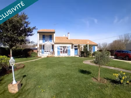 vente maison 7 pièces 203 m² à magne (79460)  445 000 €