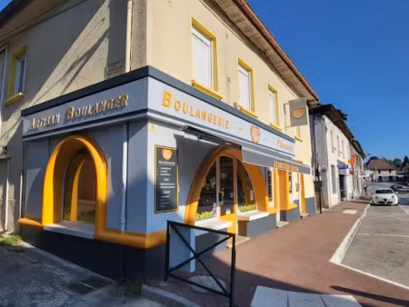 vente locaux professionnels à les abrets (38490)  190 000 €