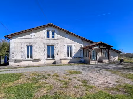 vente maison 8 pièces 233 m² à eygurande-et-gardedeuil (24700)  222 000 €