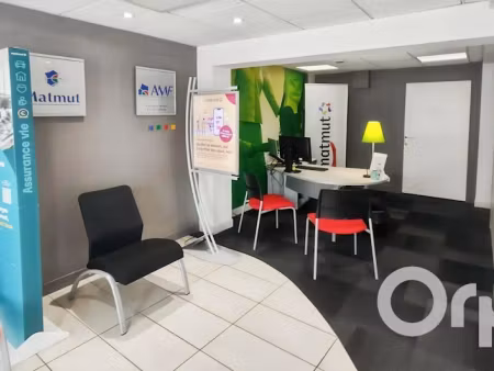 vente locaux professionnels 227 m² à gisors (27140)  159 000 €