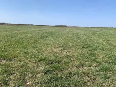vente terrain 620 m² à moléans (28200)  25 000 €