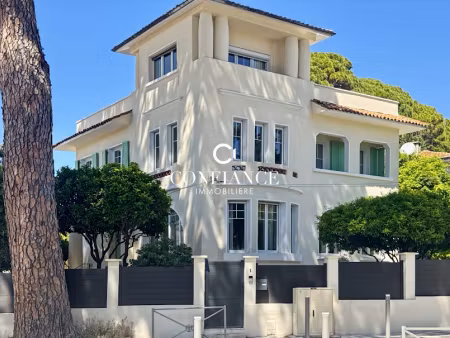 vente villa 6 pièces 200 m² à nice (06000)  1 380 000 €