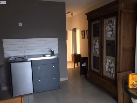 location meublée appartement 1 pièce 23 m² à barby (73230)  420 €