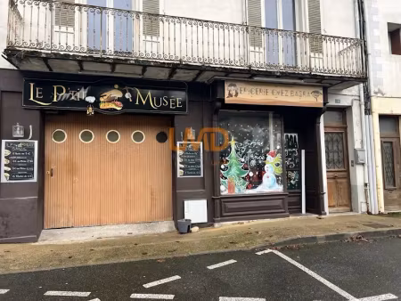 vente immeuble 9 pièces 230 m² à aubin (12110)  71 000 €