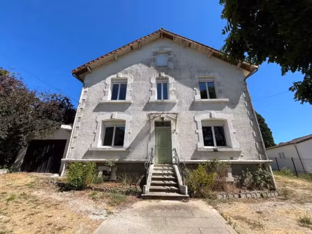 vente maison 6 pièces 107 m² à nontron (24300)  129 600 €