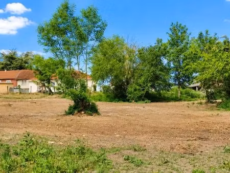 vente terrain 3182 m² à sermérieu (38510)  140 000 €