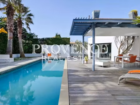 maison avec piscine et jardin marseille 8ᵉ (13)