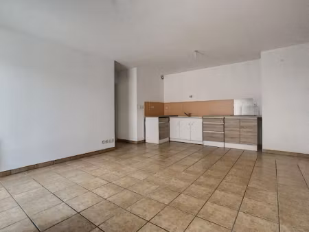 location appartement 2 pièces 40 m² à tain-l'hermitage (26600)  485 €