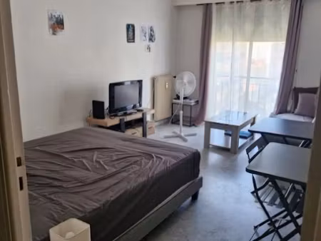 location meublée appartement 1 pièce 35 m² à nice (06000)  840 €