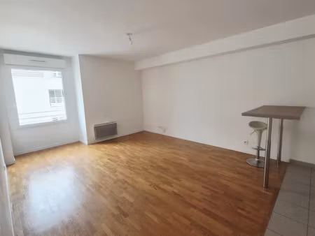 location appartement 2 pièces 46 m² à boulogne-billancourt (92100)  1 350 €
