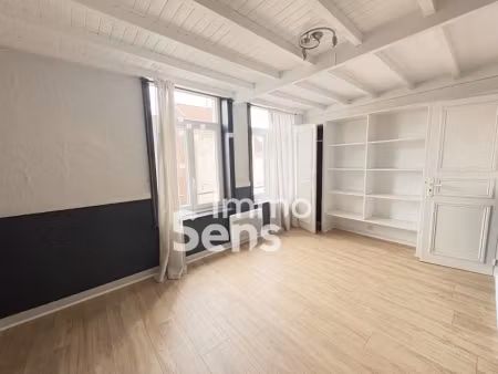 location appartement 1 pièce 21.27 m² à lille (59000)  457 €