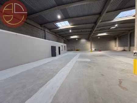 location locaux professionnels 1 pièce 1220 m² à blagnac (31700)  12 158 €