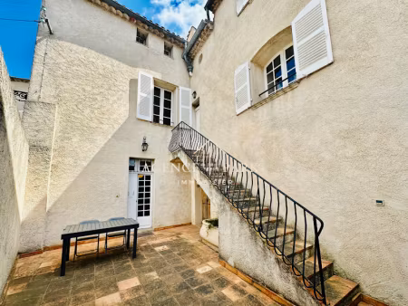 vente maison 7 pièces 243 m² à les issambres (83380)  450 000 €