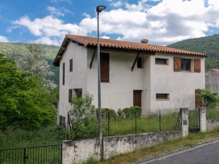 vente maison 7 pièces 165 m² à prats-de-mollo-la-preste (66230)  197 000 €