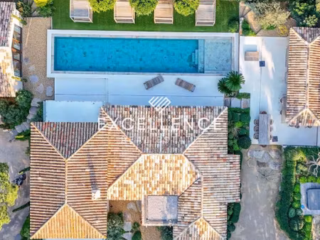 villa avec piscine et jardin ramatuelle (83)