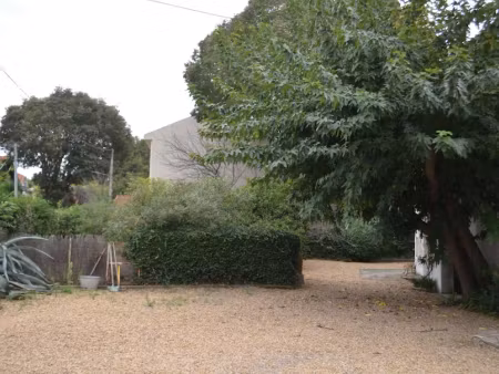 location meublée appartement 3 pièces 60 m² à montpellier (34000)  1 300 €