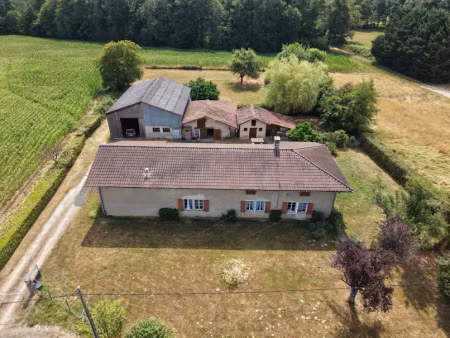 vente ferme 5 pièces 120 m² à saint-etienne-du-bois (01370)  200 000 €
