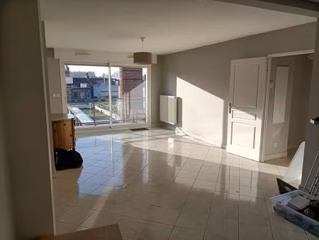 location appartement 3 pièces 74 m² à lille (59000)  1 299 €