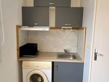 location meublée appartement 1 pièce 25 m² à clermont-ferrand (63000)  530 €