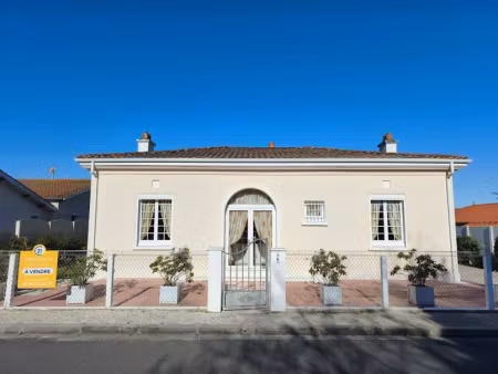 vente maison 5 pièces 120 m² à talais (33590)  269 000 €