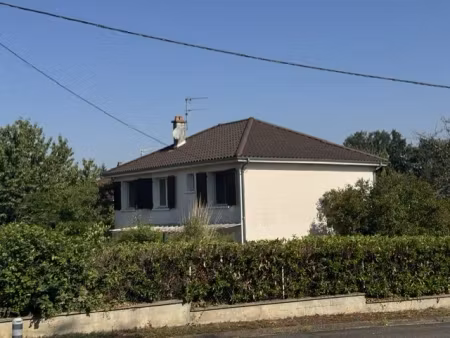 vente maison 5 pièces 99.23 m² à montmorillon (86500)  127 800 €