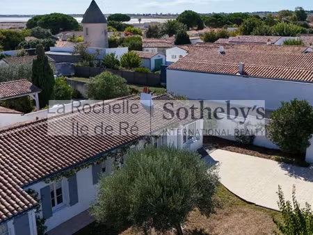 maison en bord de mer avec terrasse loix (17)