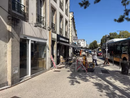 location locaux professionnels 0 pièces 63 m² à quimper (29000)  1 100 €