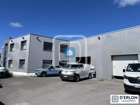 location locaux professionnels 0 pièces 650 m² à cormontreuil (51350)  6 200 €