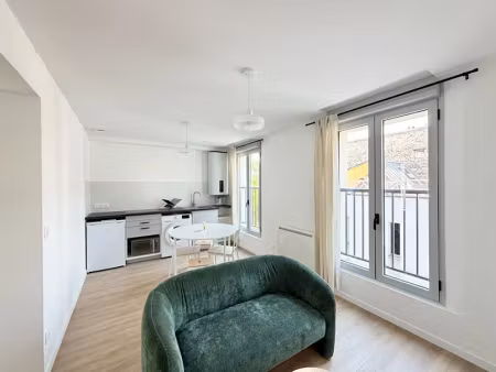 location appartement 1 pièce 26.81 m² à paris 18ème (75018)  1 262 €