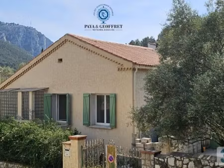 vente maison 5 pièces 107 m² à le revest-les-eaux (83200)  299 000 €