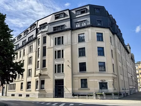 fabuleux appartement sur la place brugmann