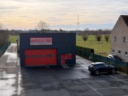 bedrijfsgebouw met woning te koop