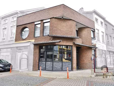 duplex rénové + commerce à vendre