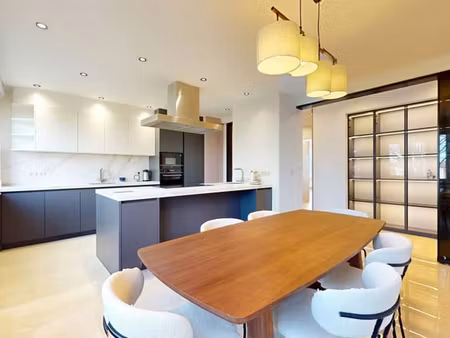 parc de la woluwe: superbe appartement 3 ch renove +/- 180m2