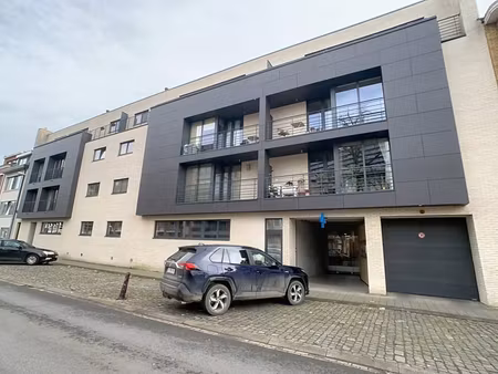 appartement de 2 chambres dans un emplacement de choix !